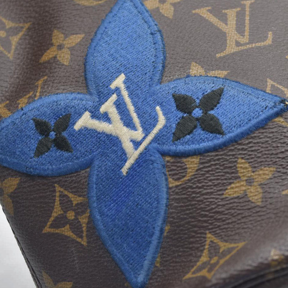 $2490 Louis Vuitton Monogram Travel Stickers Neverfull MM 2018 AR3168