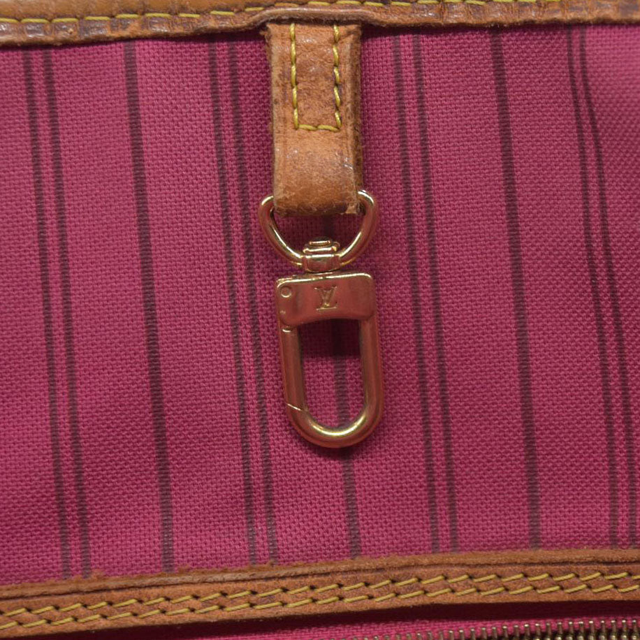 $2490 Louis Vuitton Monogram Travel Stickers Neverfull MM 2018 AR3168