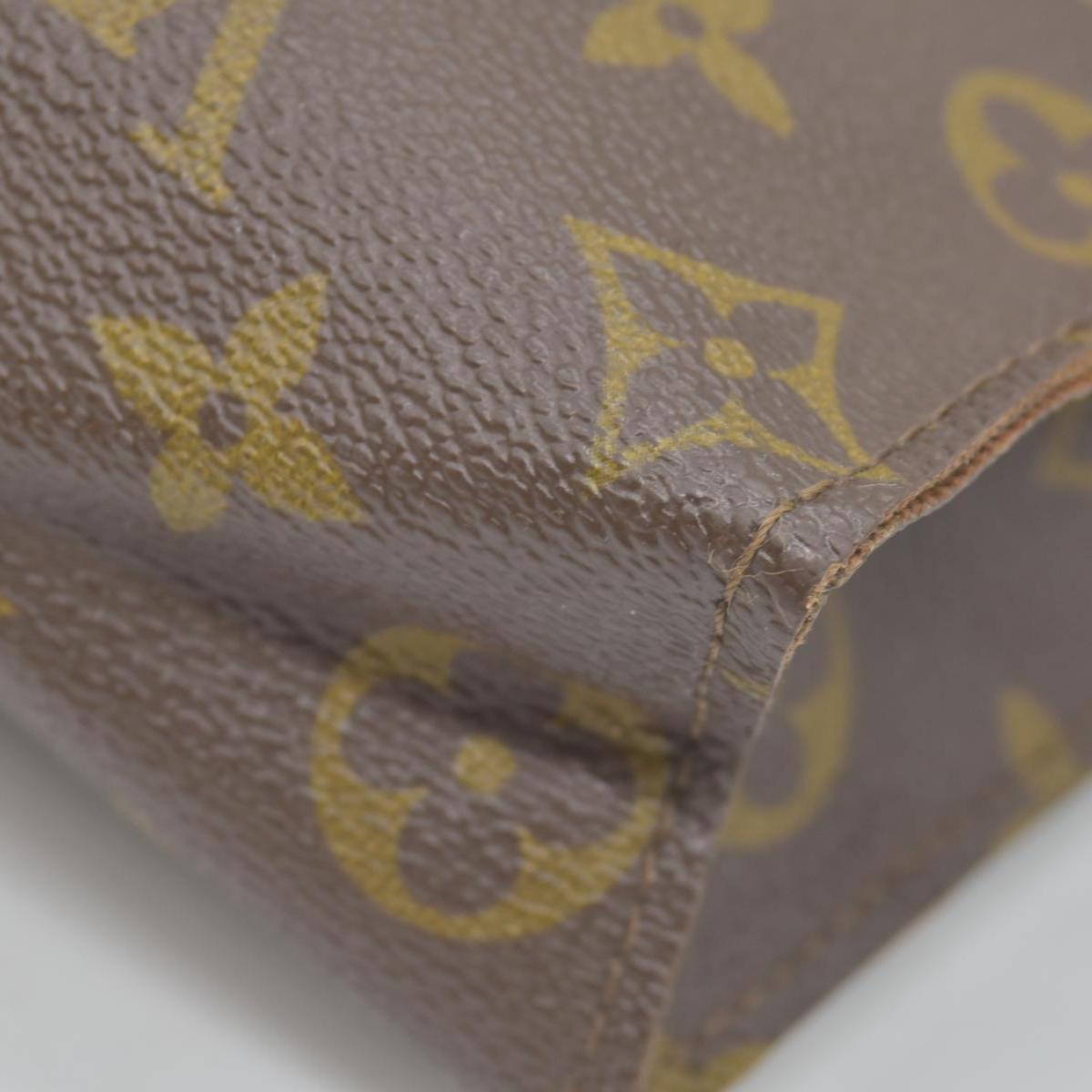 $1120 LOUIS VUITTON Monogram Toiletry 26