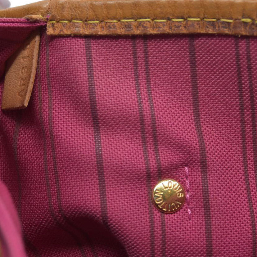 $2490 Louis Vuitton Monogram Travel Stickers Neverfull MM 2018 AR3168