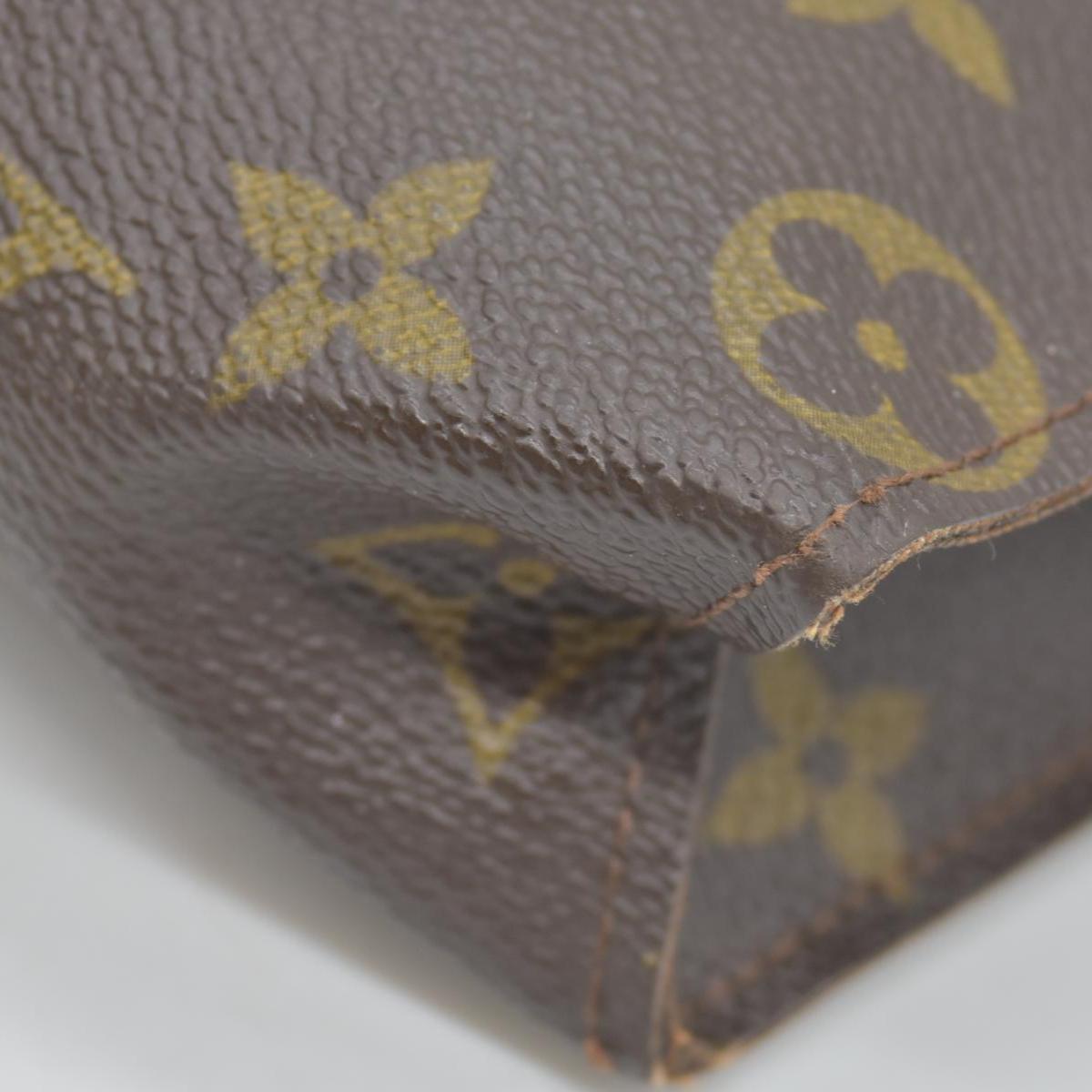 $1120 Jan 1987 Louis Vuitton Monogram Toiletry 26 871AN