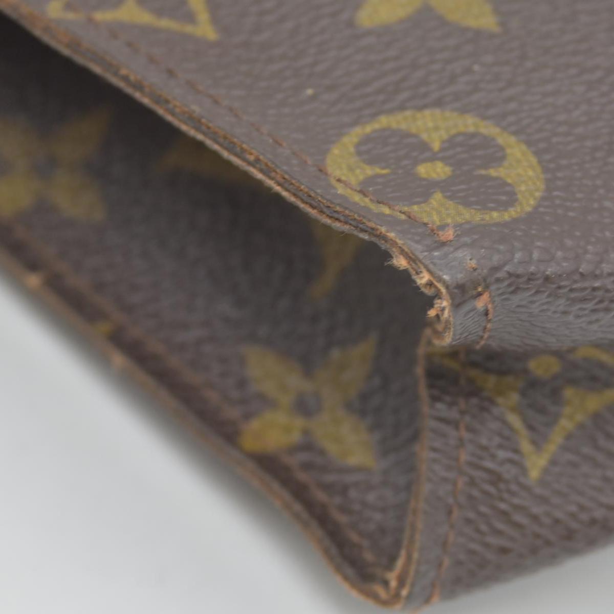 $1120 Jan 1987 Louis Vuitton Monogram Toiletry 26 871AN