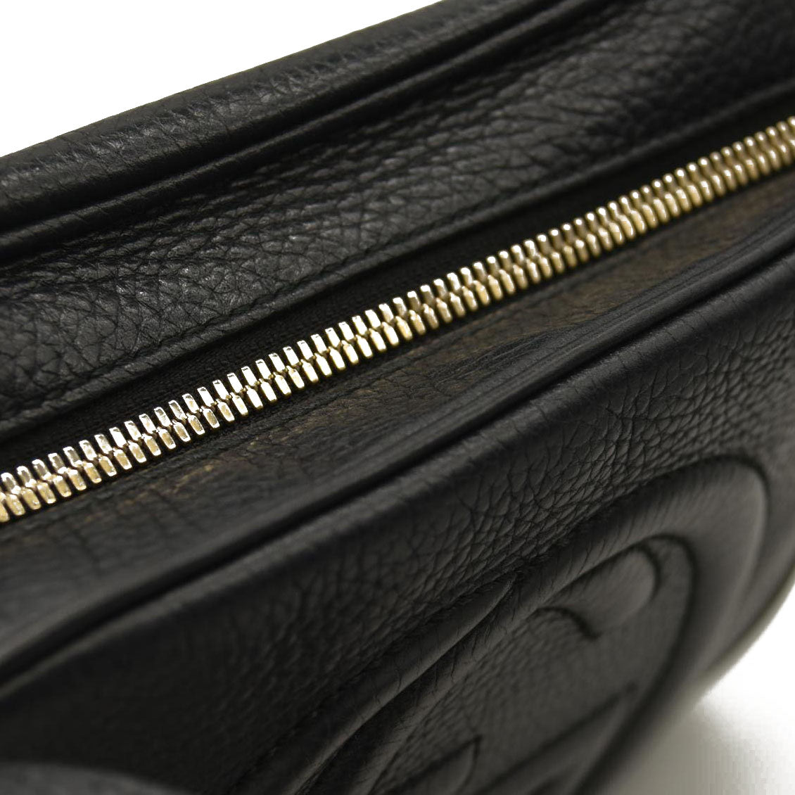 GUCCI  Pebbled Calfskin Small Soho Disco Bag Black