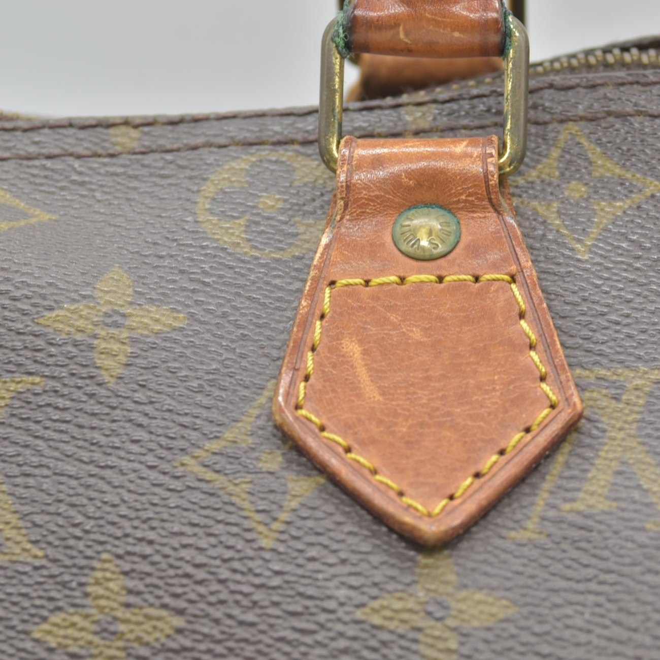 $1550 1988 Louis Vuitton Monogram Speedy 30 VI883