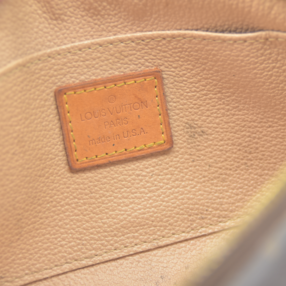 Louis Vuitton LV Cosmetic Pouch Brown Monogram SD0021