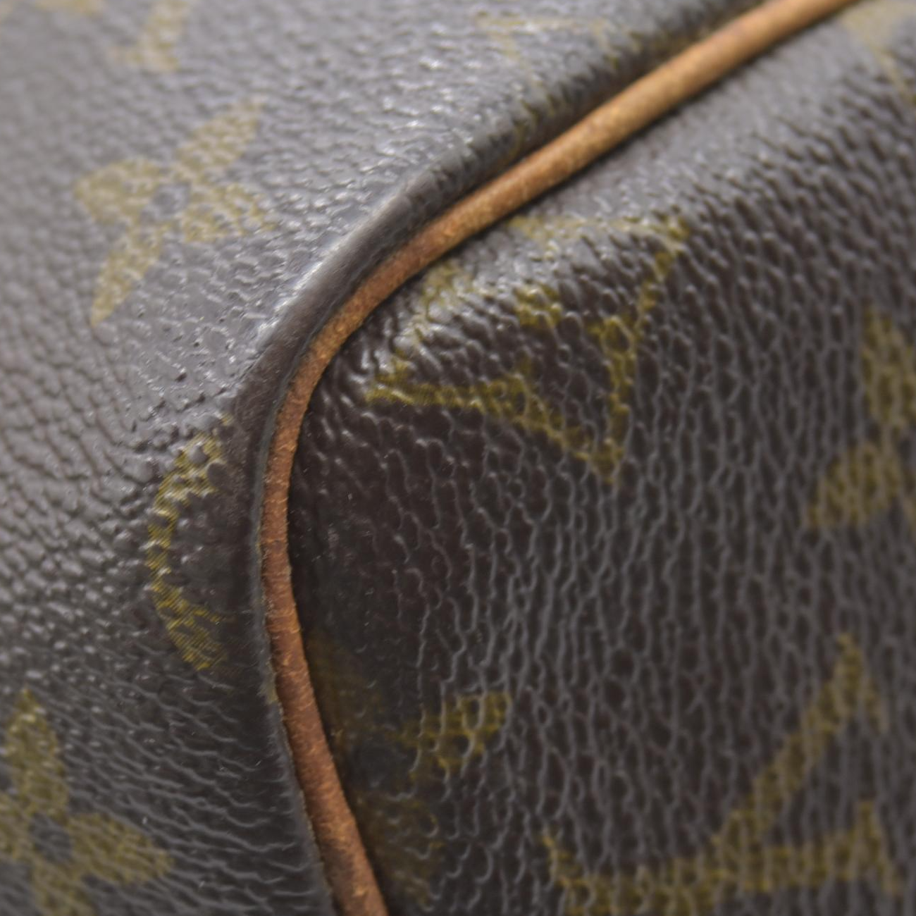 $1550 1988 Louis Vuitton Monogram Speedy 30 VI883