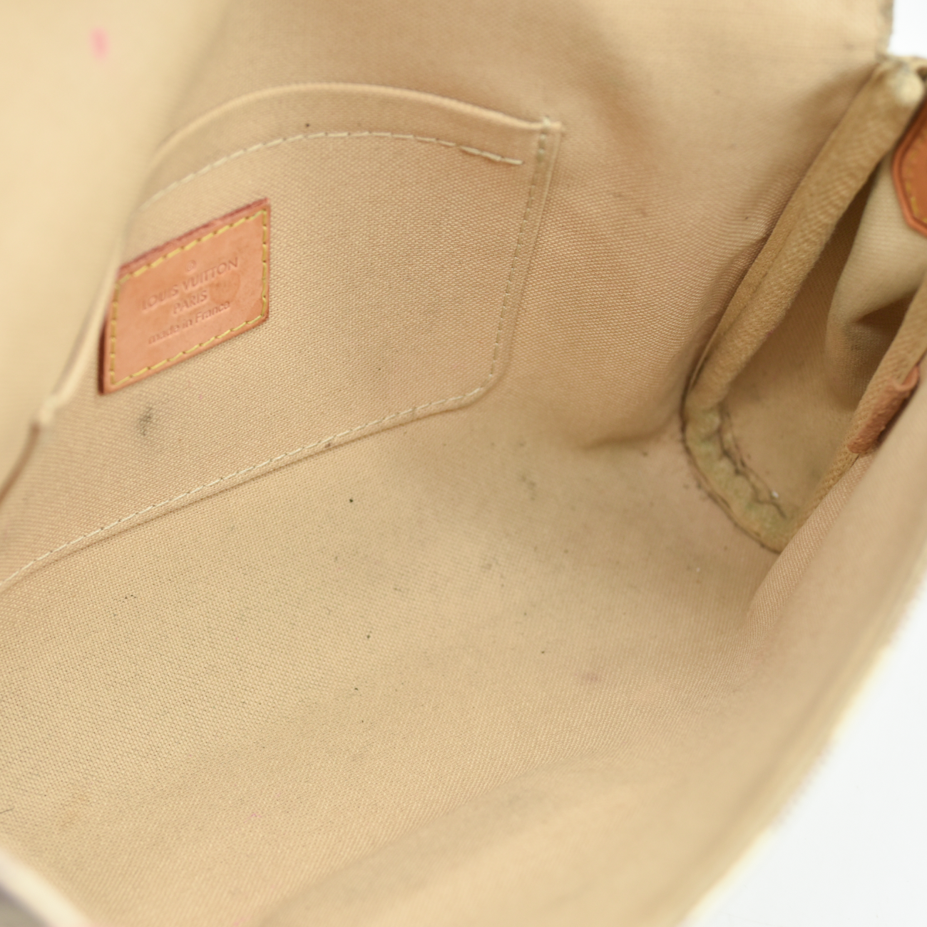 Louis Vuitton  Damier Azur Favorite MM DU3156 Crossbody