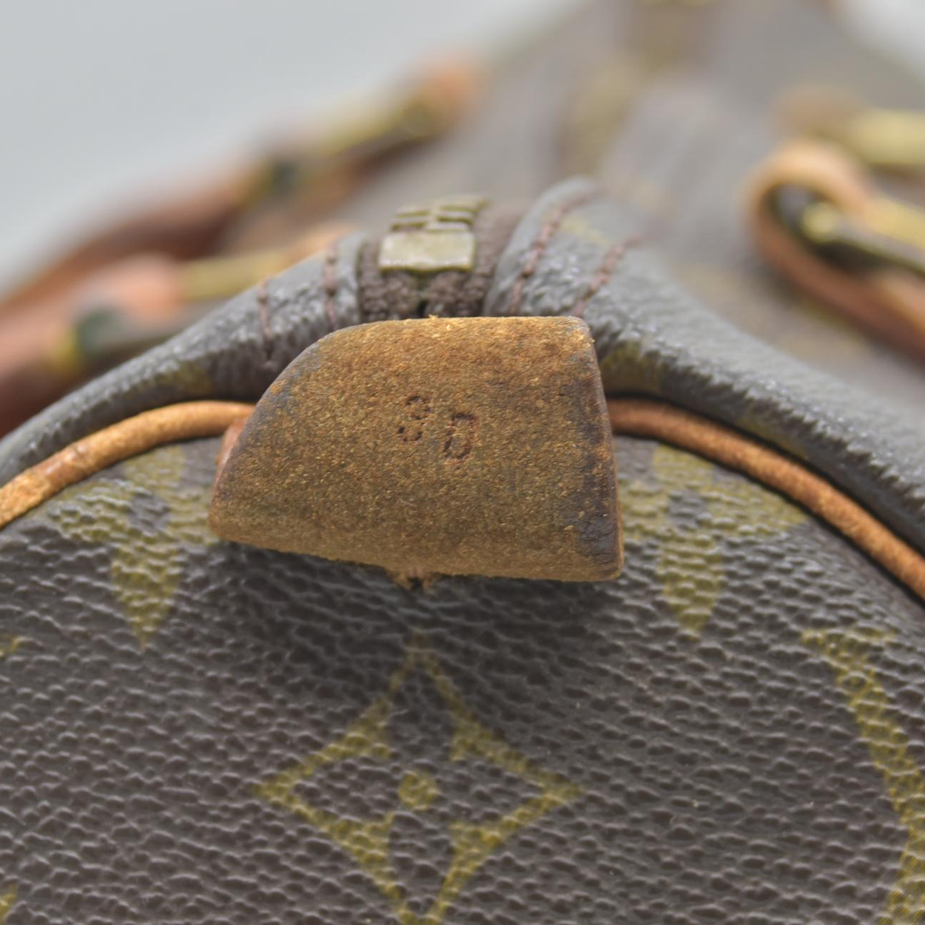 $1550 1988 Louis Vuitton Monogram Speedy 30 VI883