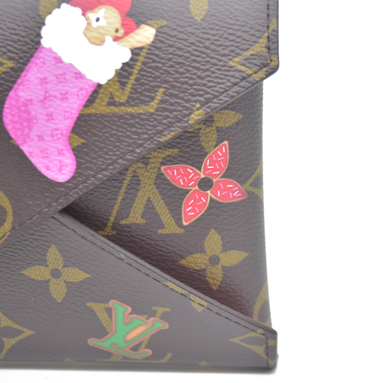 AUCTION $1080 Louis Vuitton Medium Monogram Candy Factory Kirigami Pochette