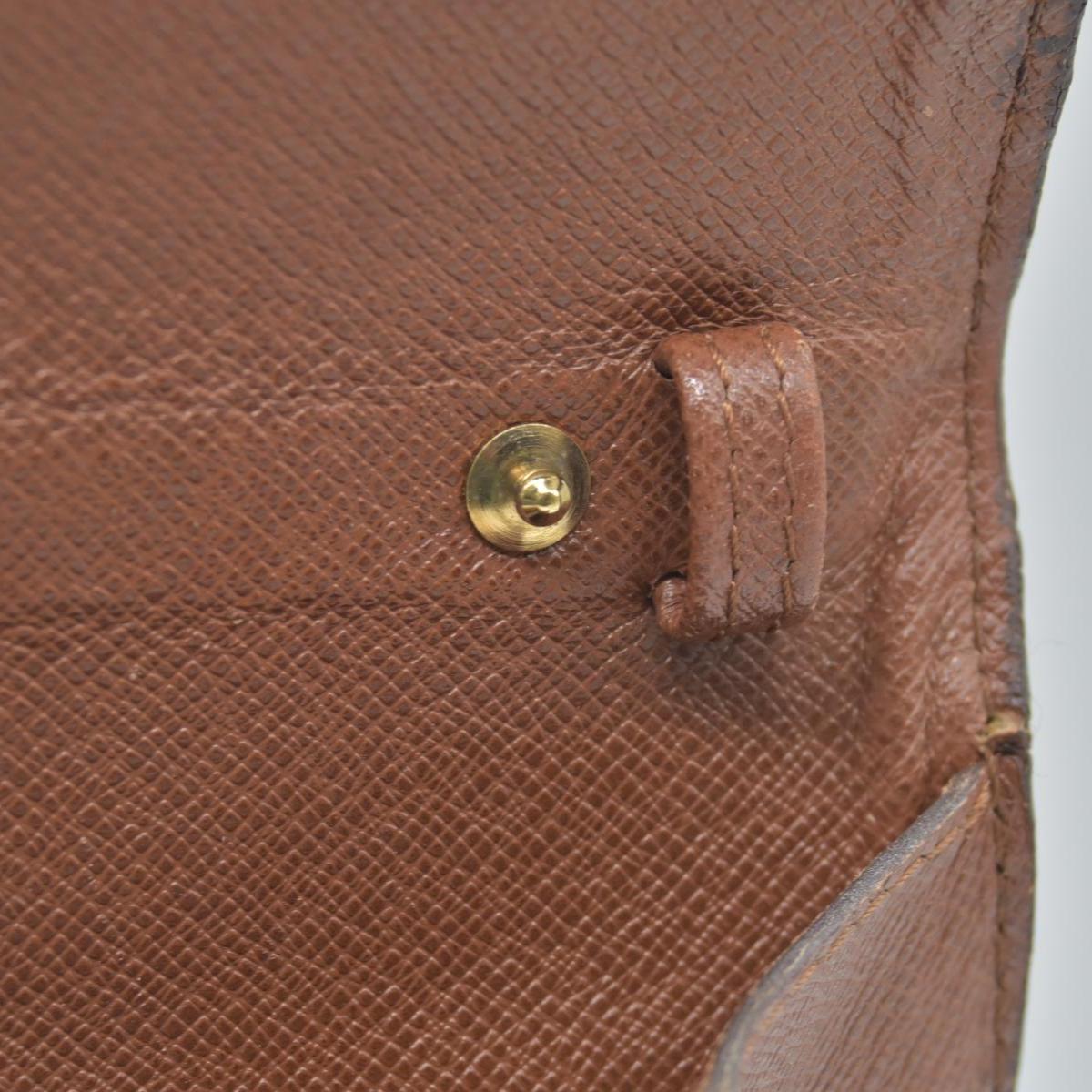 Louis Vuitton Vintage Monogram Pochette Bordeaux shoulder bag CONSIGNMENT