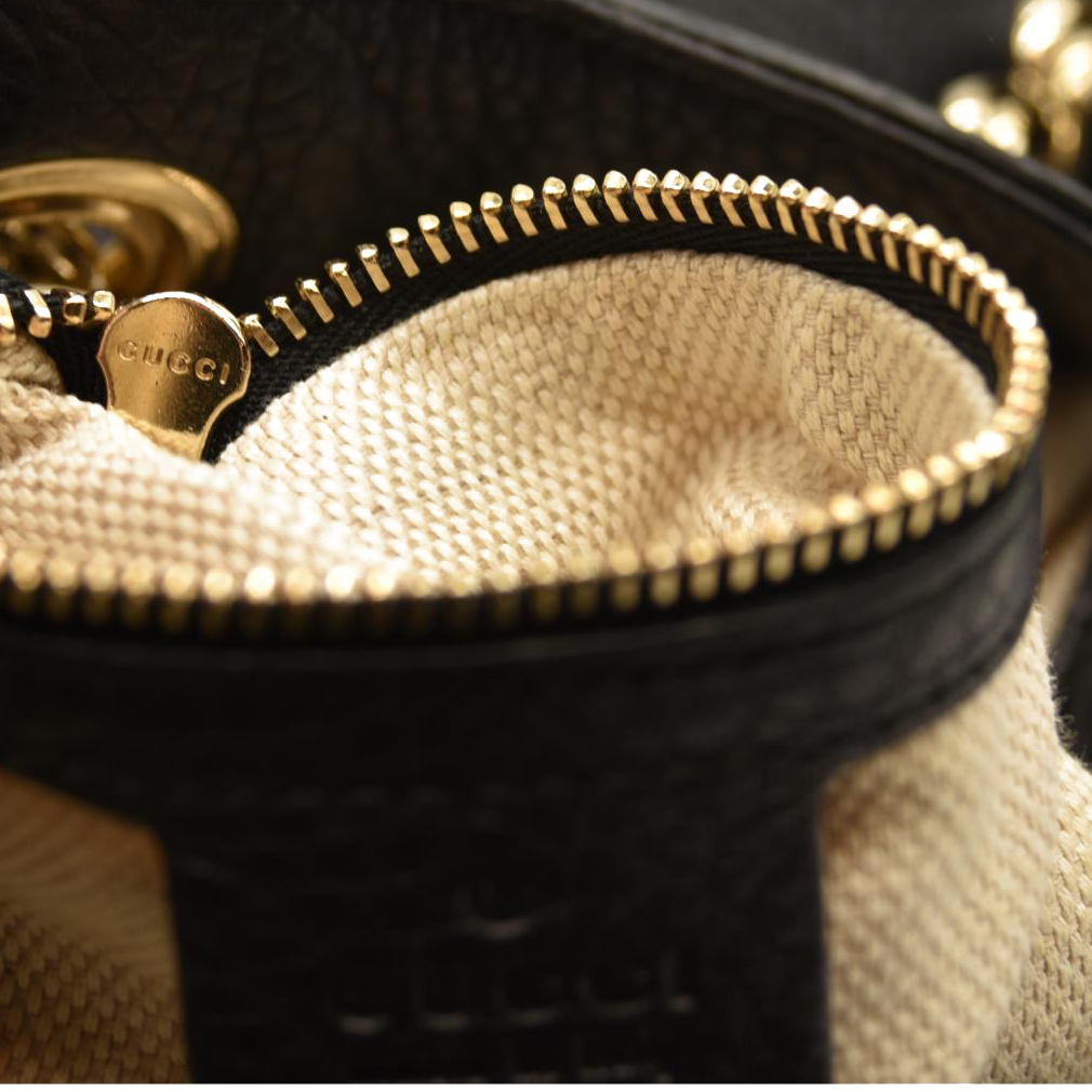 Gucci  Pebbled Calfskin Medium Soho Chain Shoulder Bag Black