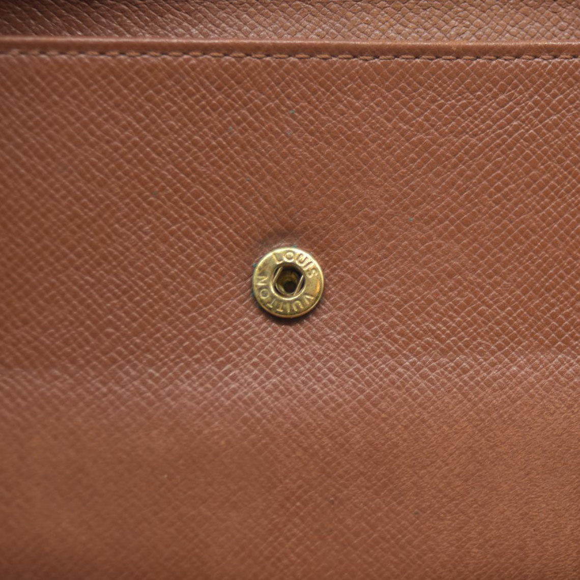 AUCTION $725 Louis Vuitton Monogram Porte Tresor International Trifold Long Wallet TH0956