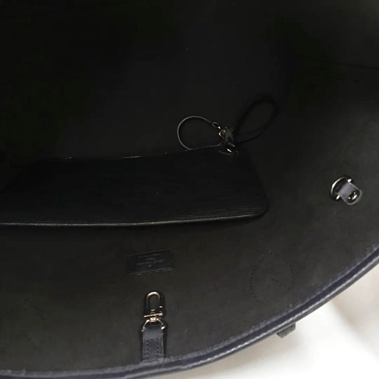 Louis Vuitton Neverfull MM Epi Black Leather Tote