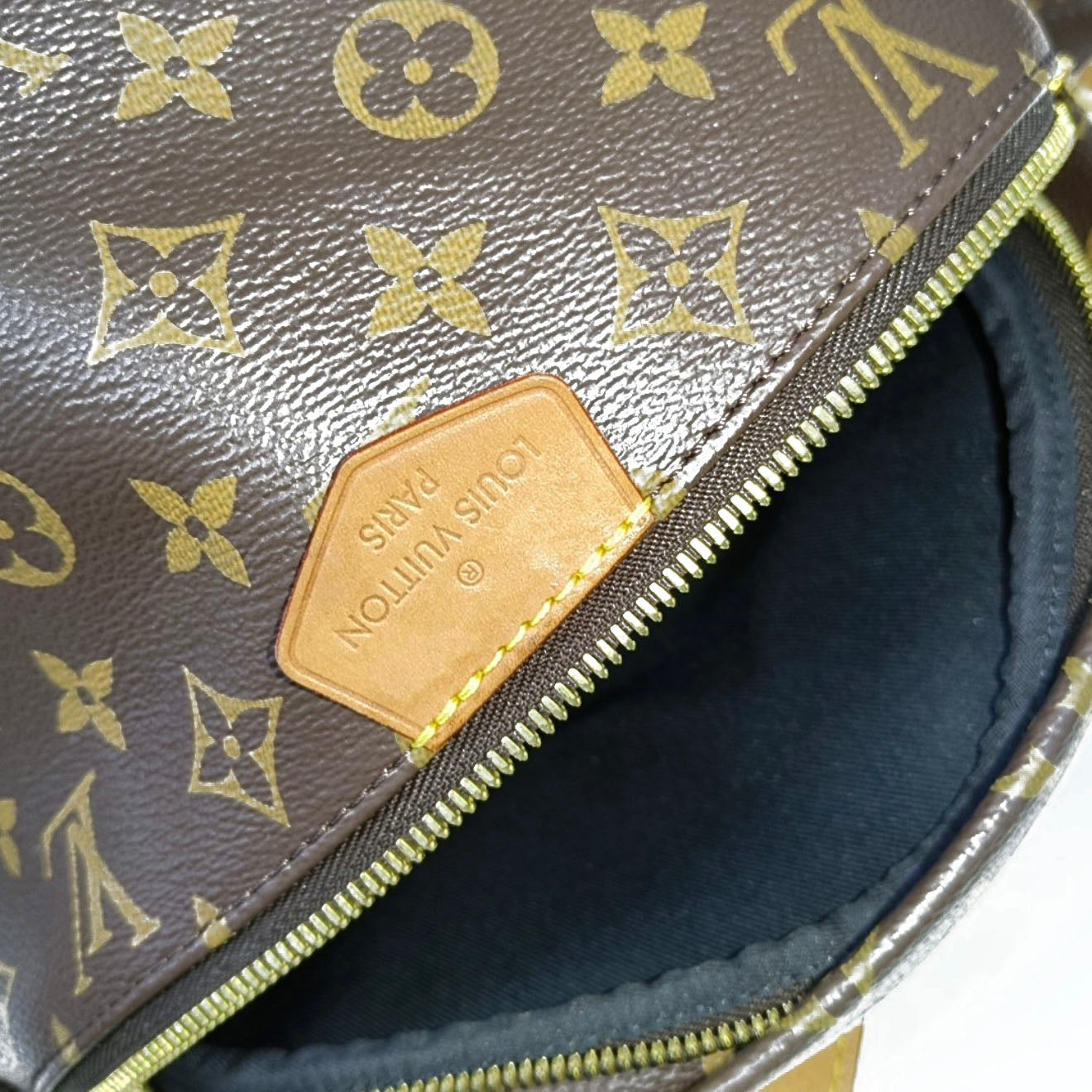 PRE-ORDER  Louis Vuitton  Monogram Bumbag