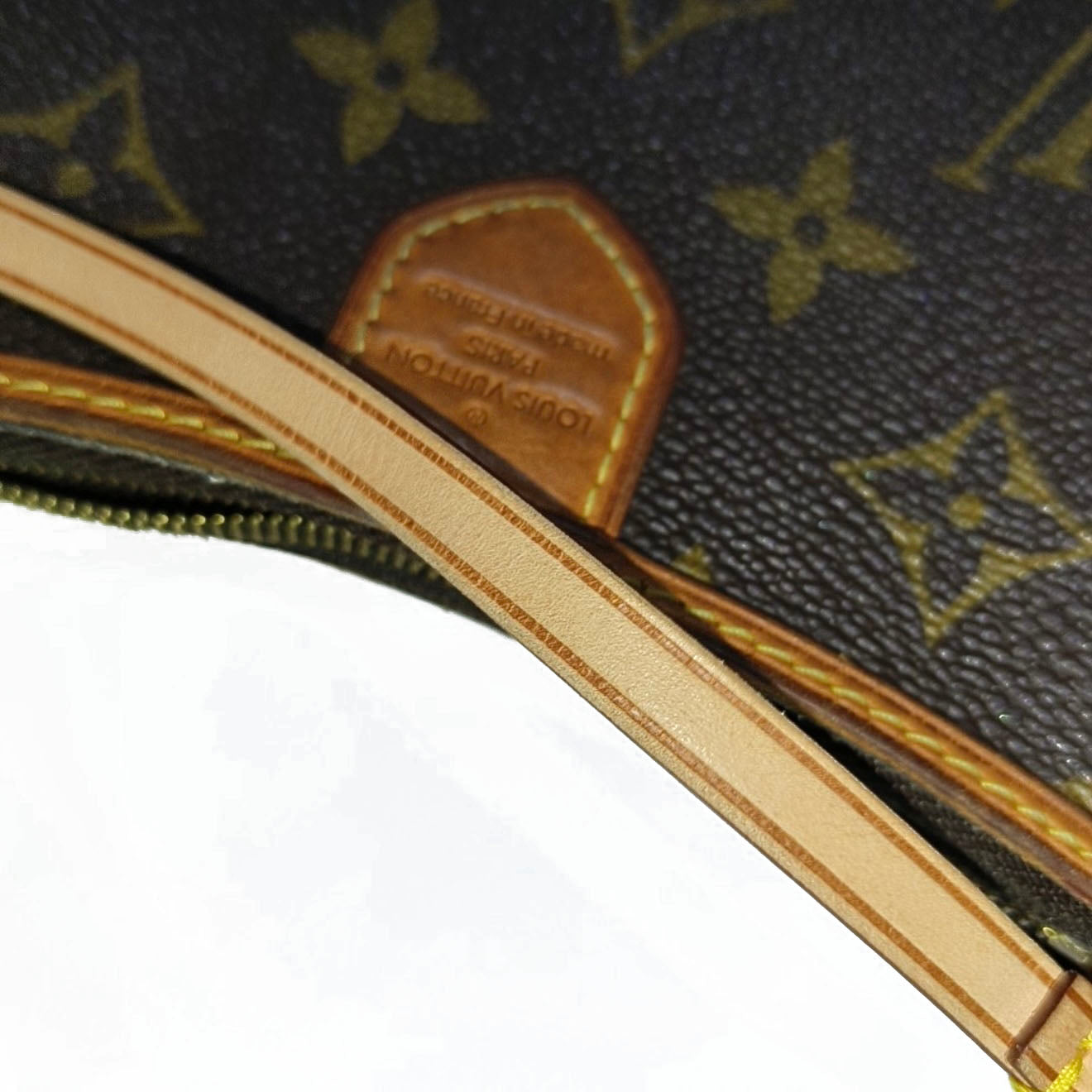 PRE-ORDER  Louis Vuitton  Monogram Mini Pochette Delightful