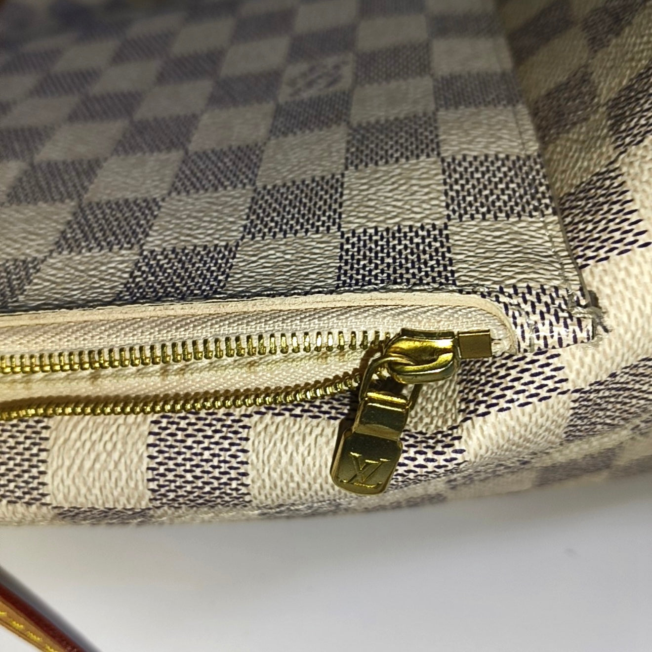 Pre-Order Louis Vuitton Damier Azur Neverfull MM with Pouch