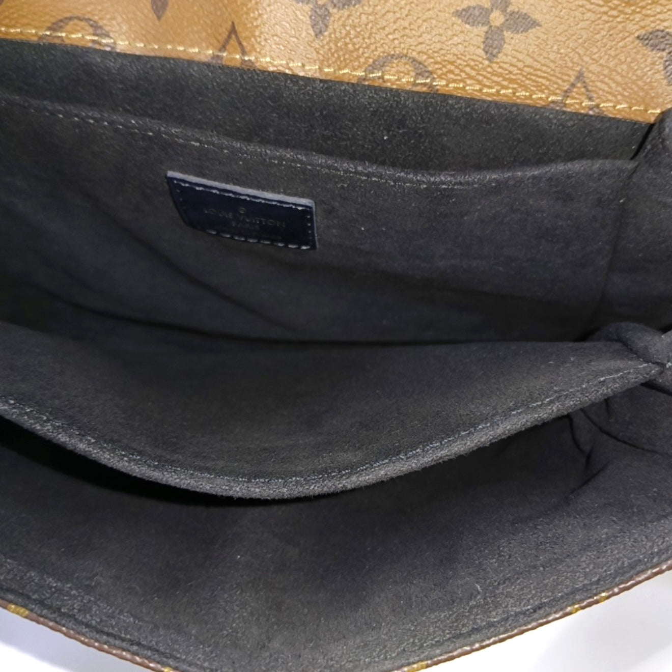 PRE-ORDER  Louis Vuitton  Reverse Monogram Pochette Metis