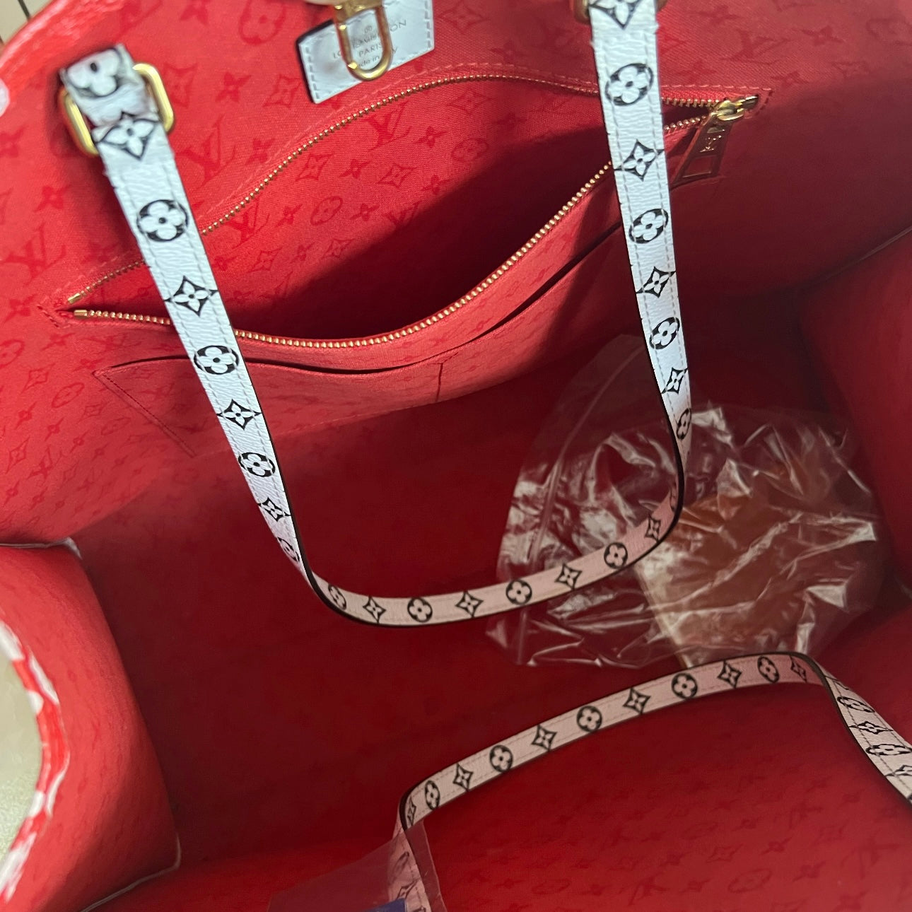 PRE-ORDERLOUIS VUITTON Monogram Giant Crafty Onthego MM Rouge Rose Creme