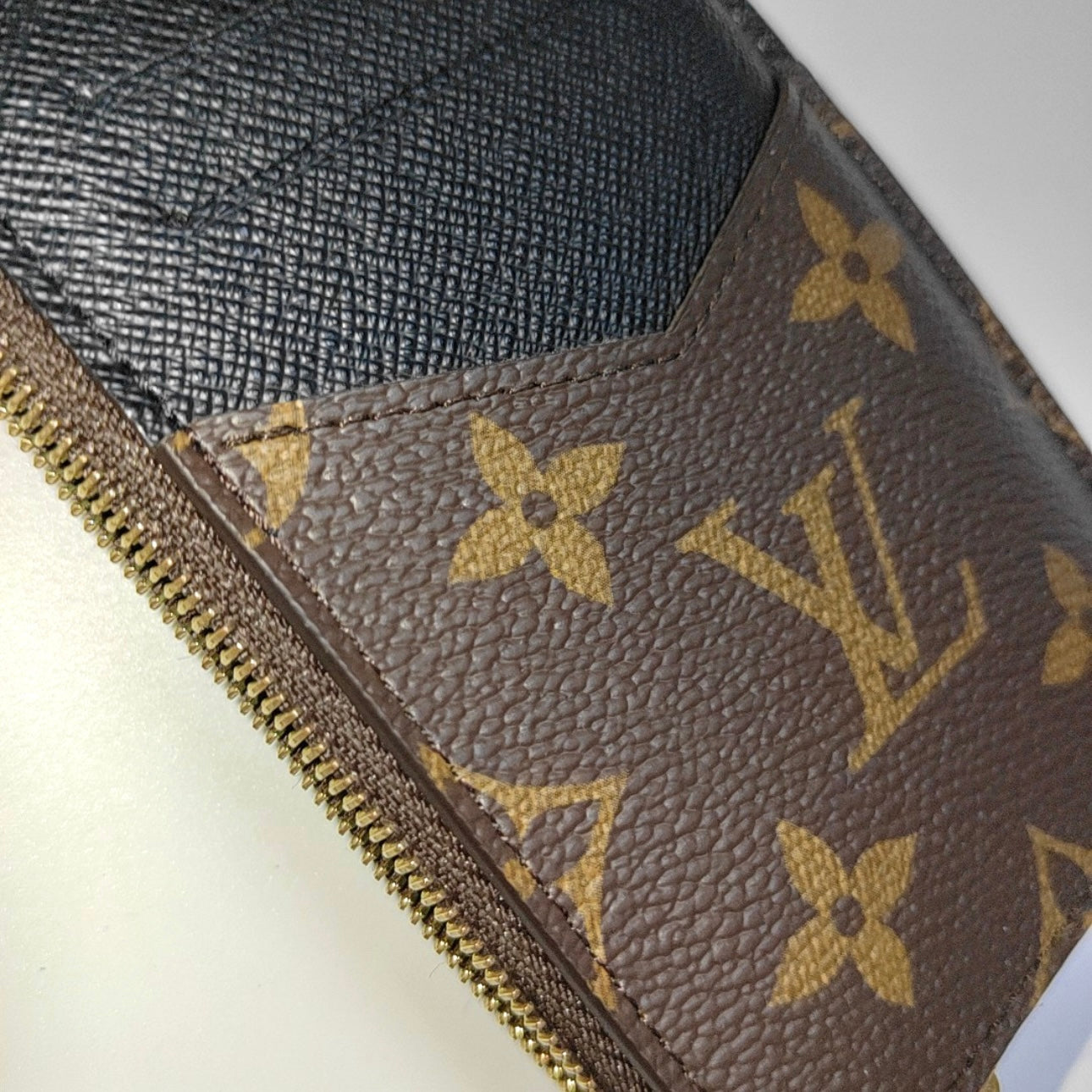 Louis Vuitton  Monogram Recto Verso Card Holder Black