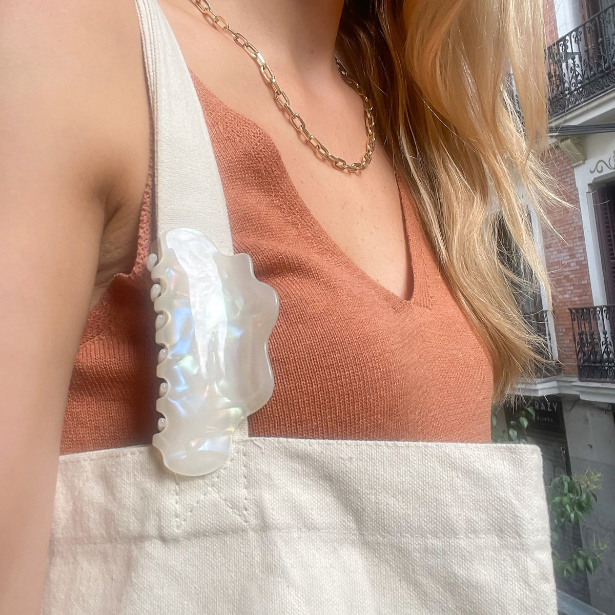 Resort Ready White Cloud Biodegradable Claw Clip