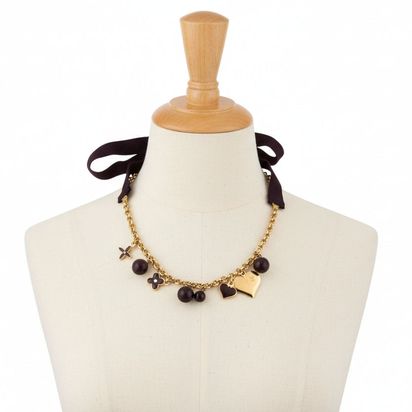 Louis Vuitton Golden Metal and Navy Pendant Necklace CONSIGNMENT