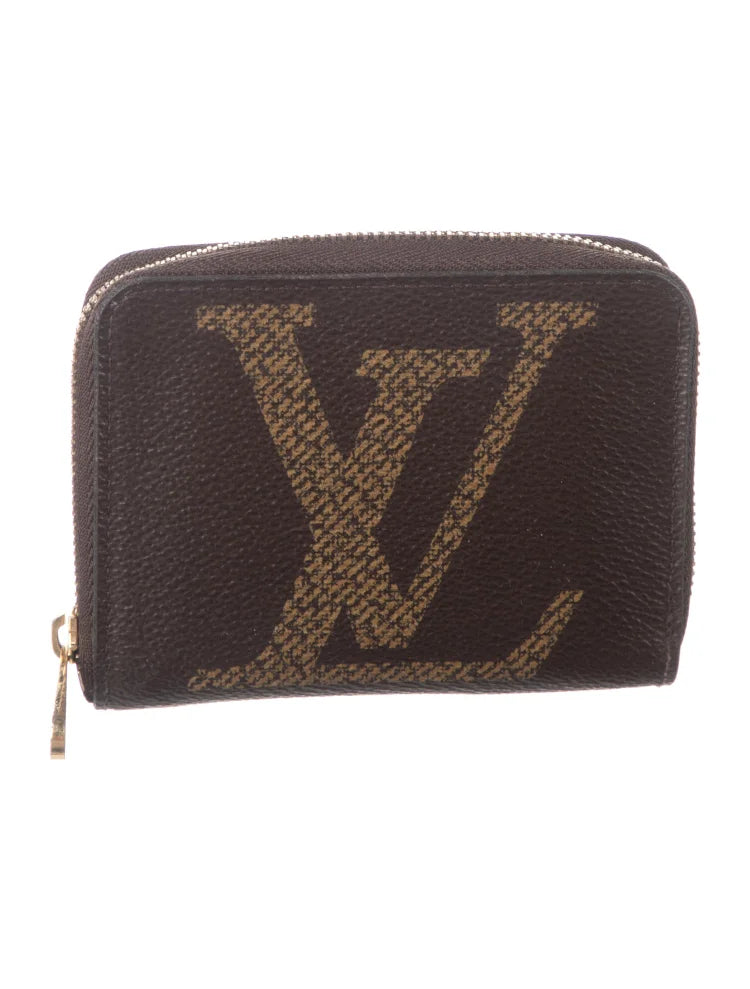 Louis Vuitton  Vintage Monogram Giant Pattern Zippy Coin Purse