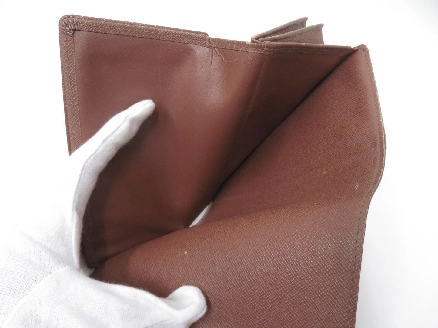 $610 2008 LOUIS VUITTON Monogram Alexandra Wallet CA4068