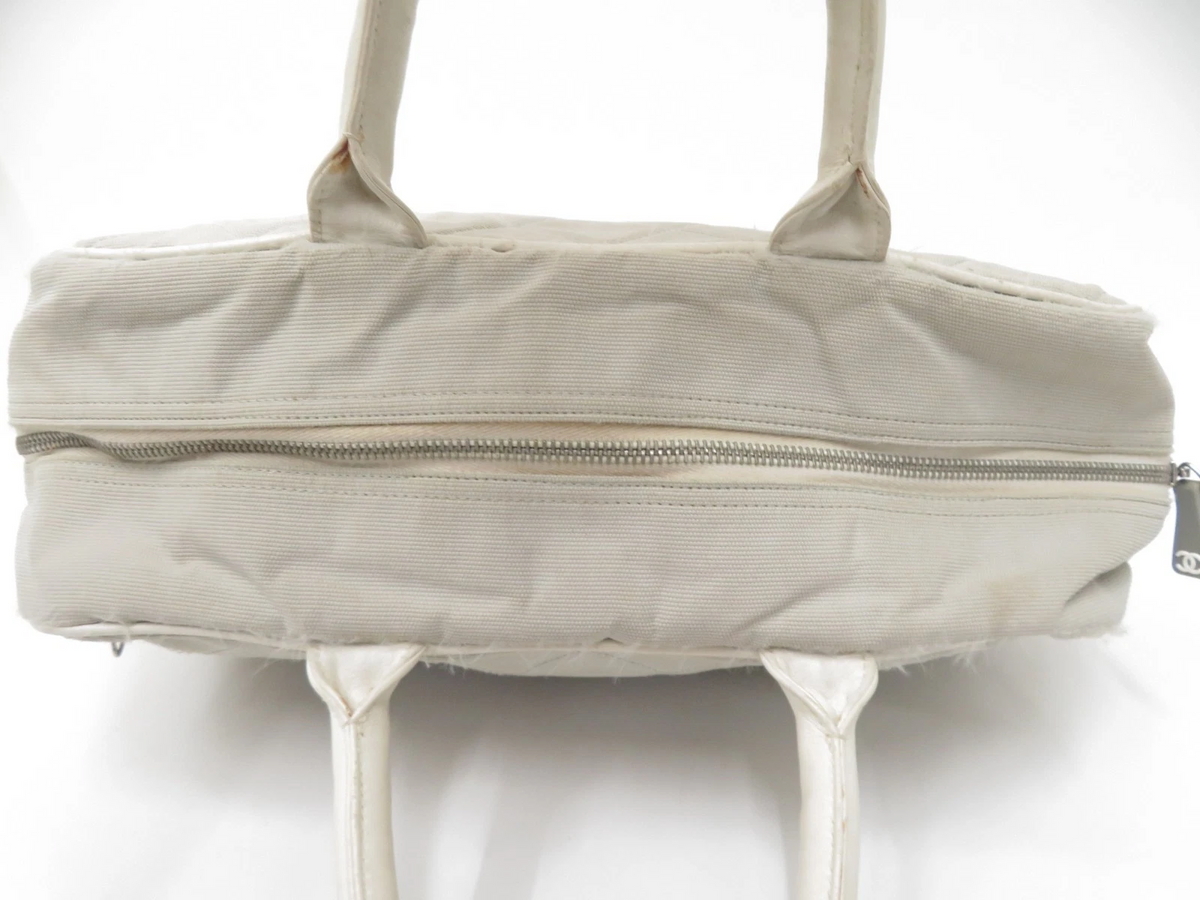 $2,200 2004 Chanel Sports Line Matelasse Nylon Boston Bag 9xxxxxx
