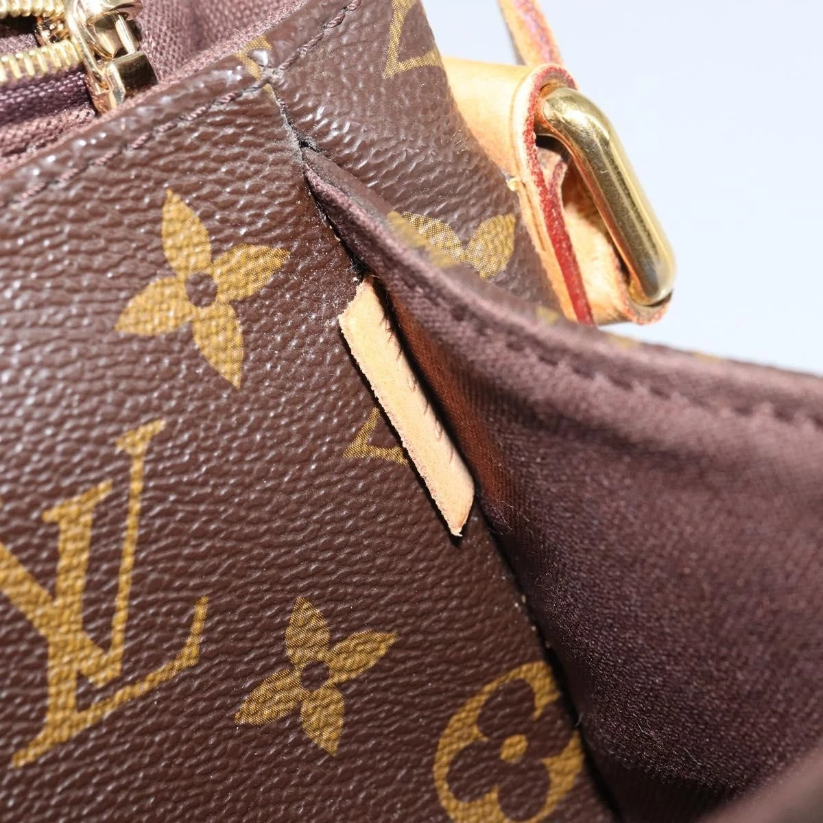 $1,620 2013 Louis Vuitton Monogram Menilmontant MM DU1133