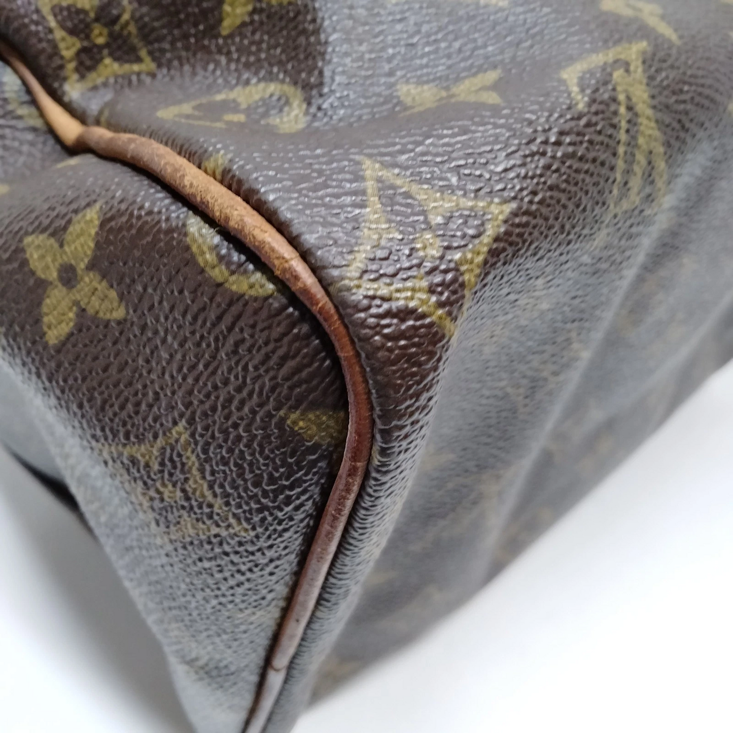 $1490 1987 Louis Vuitton Monogram Speedy 25 MI872