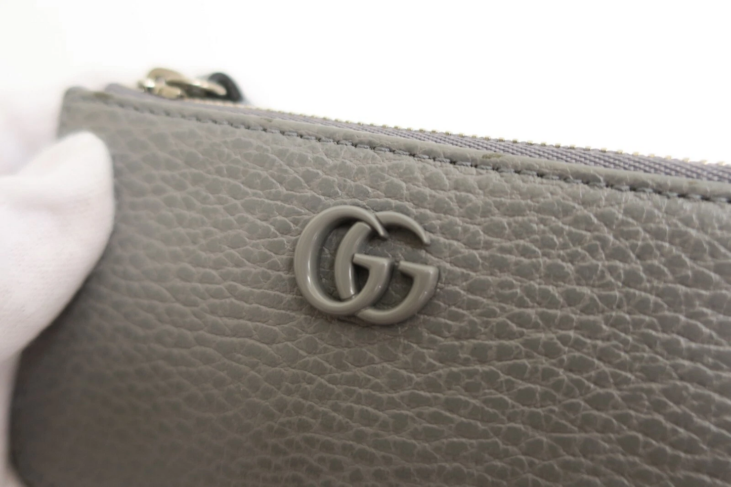 $375 Gucci Dollar Calfskin Enamel Monochrome GG Marmont Key Case Card Holder