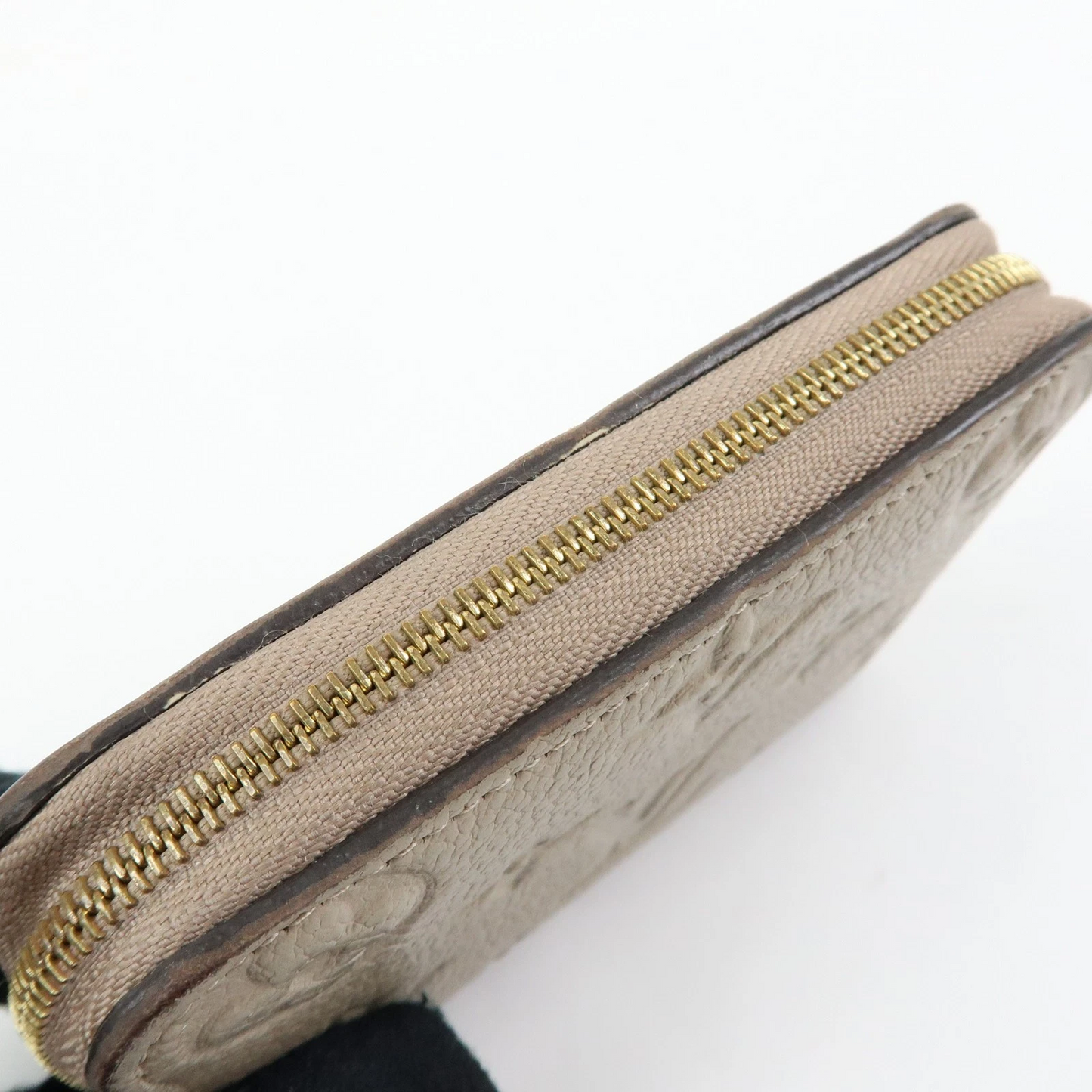 $760 Louis Vuitton Monogram Empreinte Round Zippy Coin Case Beige RFID