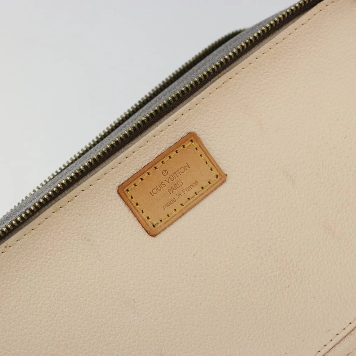 $750 LOUIS VUITTON Monogram Trousse Blush PM VI0052