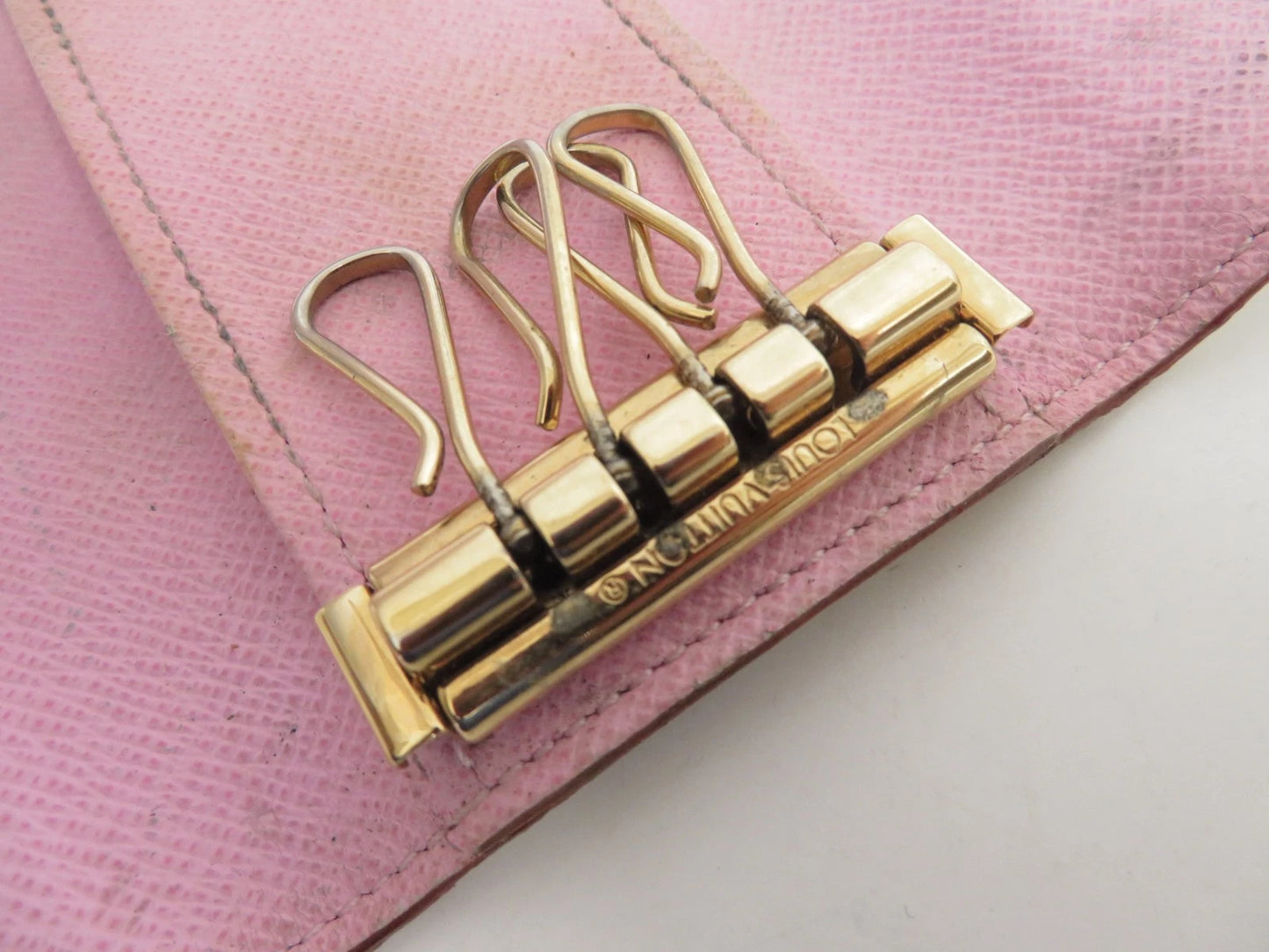 LOUIS VUITTON Monogram Multicolor Multicles 4 Ring Key Case
