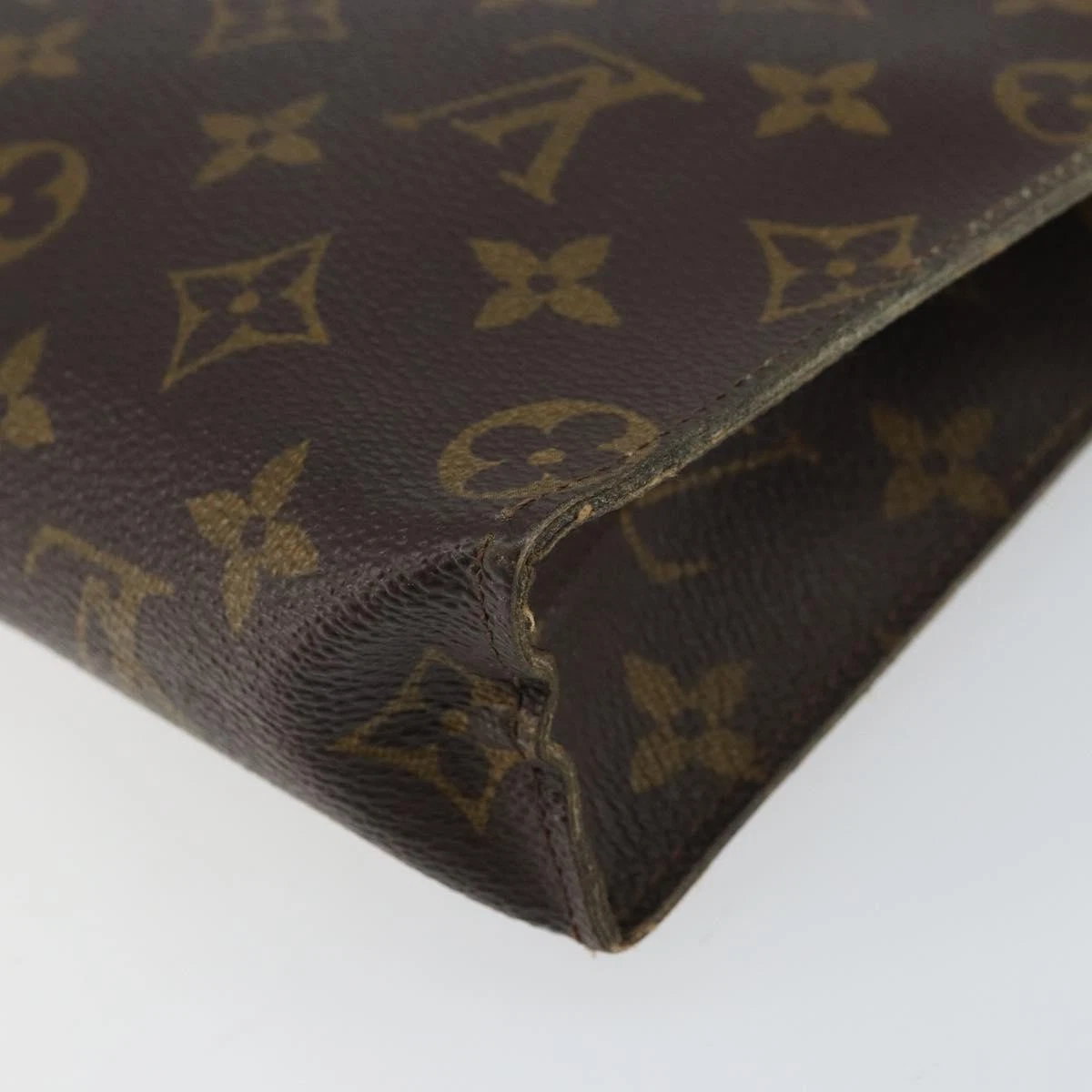 $760 LOUIS VUITTON Monogram Toiletry Pouch 26 France