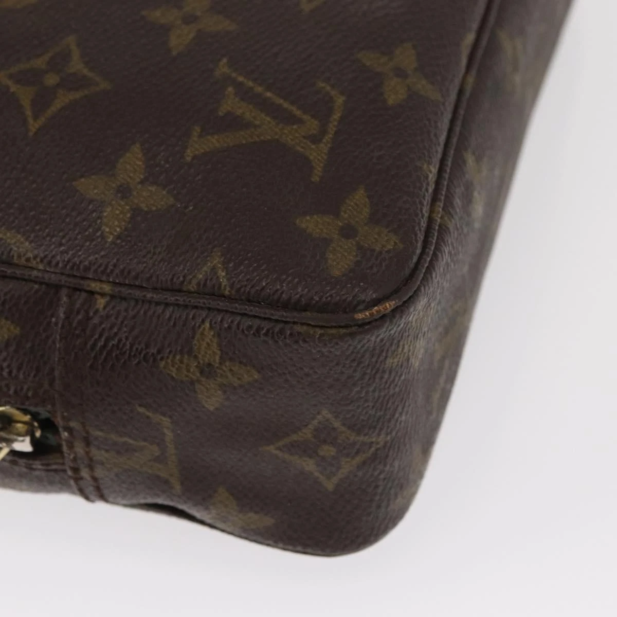 $600 1985 LOUIS VUITTON Monogram Trousse Toilette 23 Clutch Bag 853