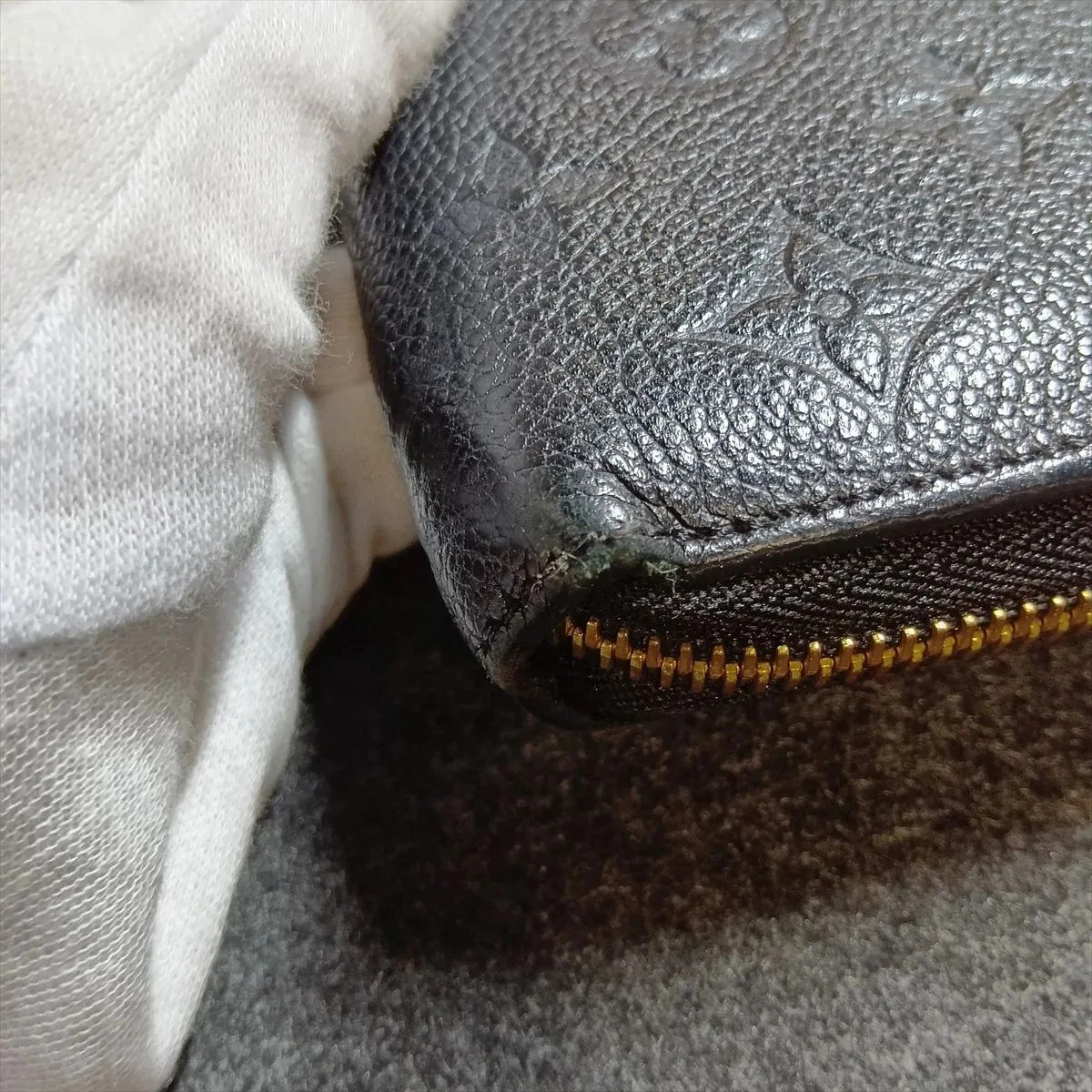 Louis Vuitton Empreinte Zippy Wallet M61864 Noir Zip Round Wallet