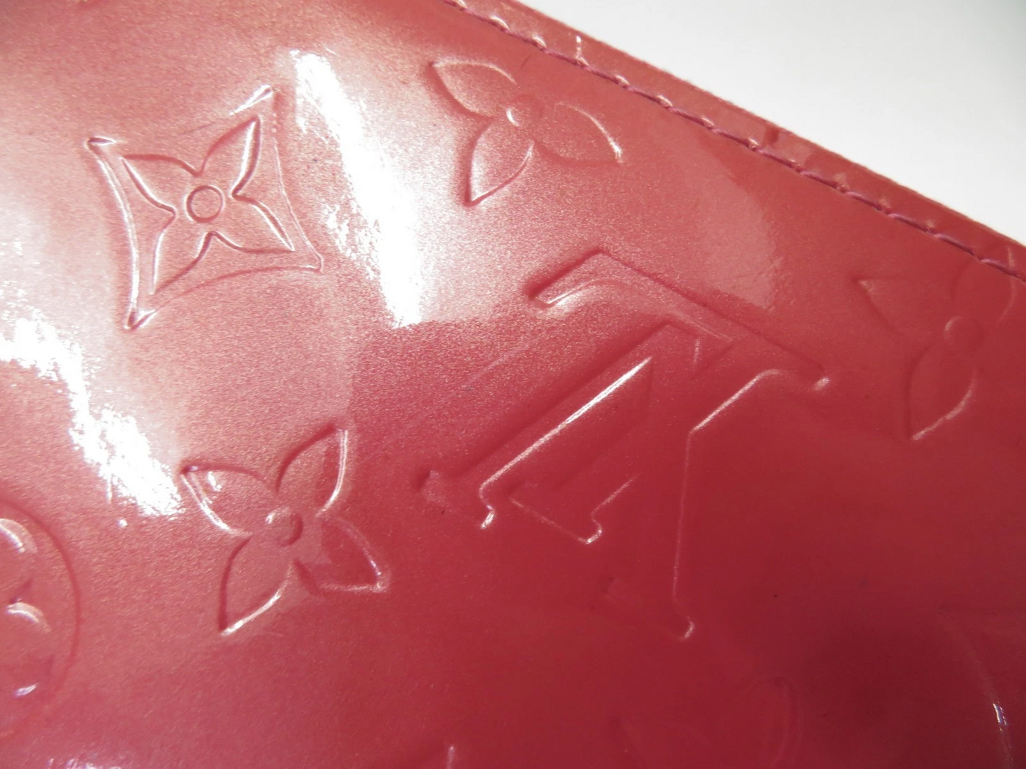$970 Louis Vuitton Vernis Zippy Wallet Rose Litchi