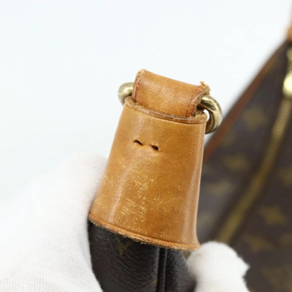 $1,450 1995 Louis Vuitton Monogram Boulogne 35 Shoulder Bag AS0995