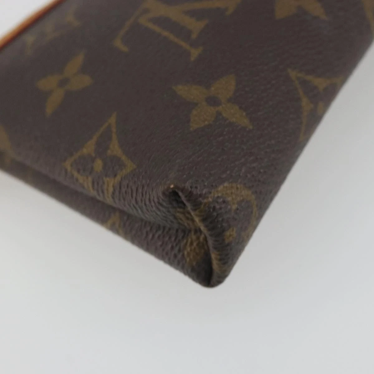 $1250 Louis Vuitton Monogram Mini Pochette Delightful