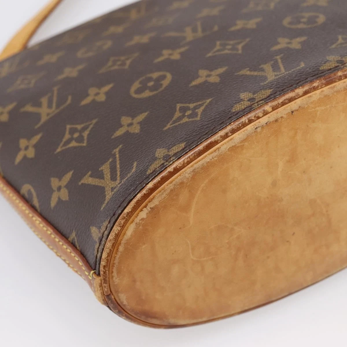 $1,150 1999 Louis Vuitton Monogram Drouot Shoulder Bag VI0939