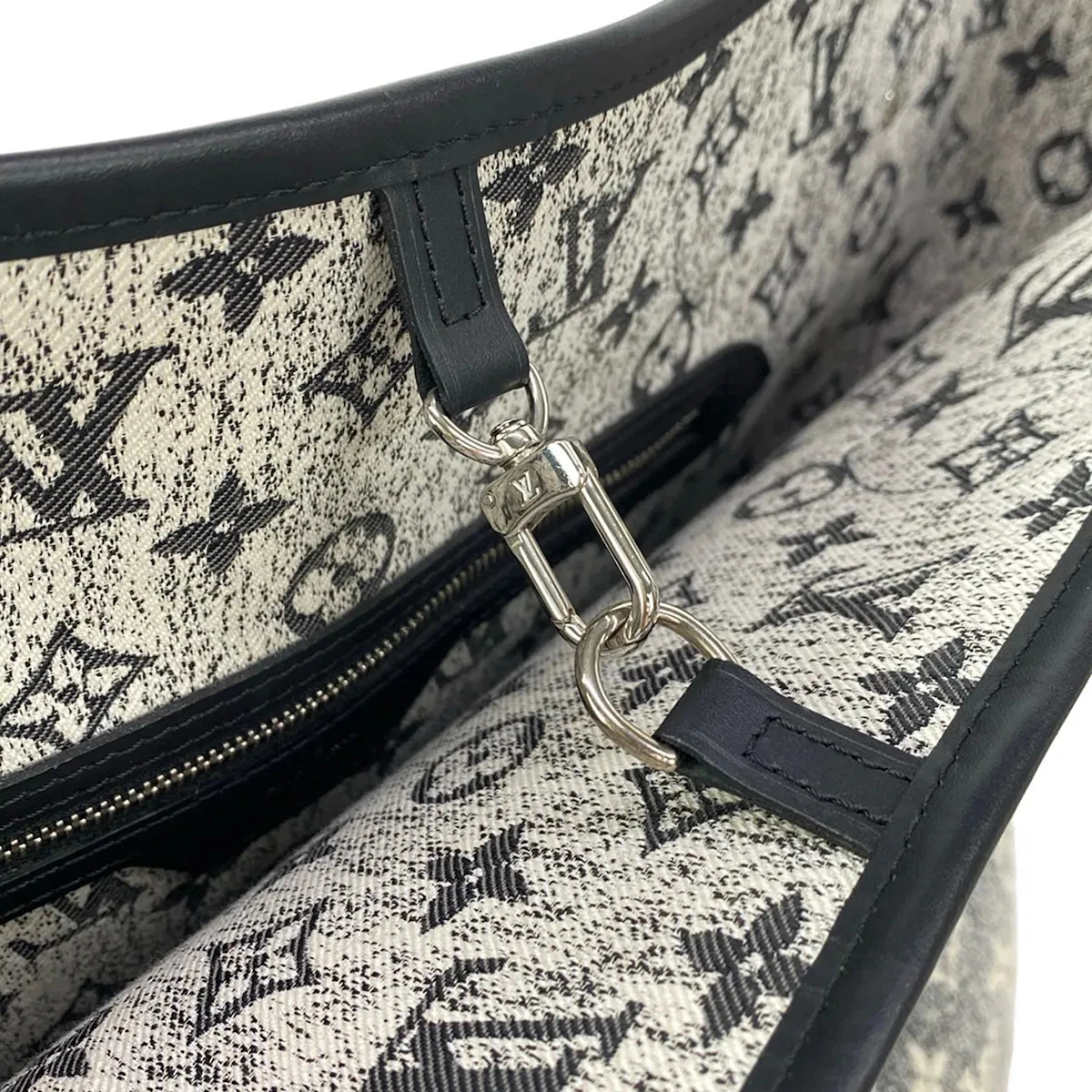 LOUIS VUITTON Neverfull MM M21465 Gray Monogram Jacquard Denim - Unconfirmed