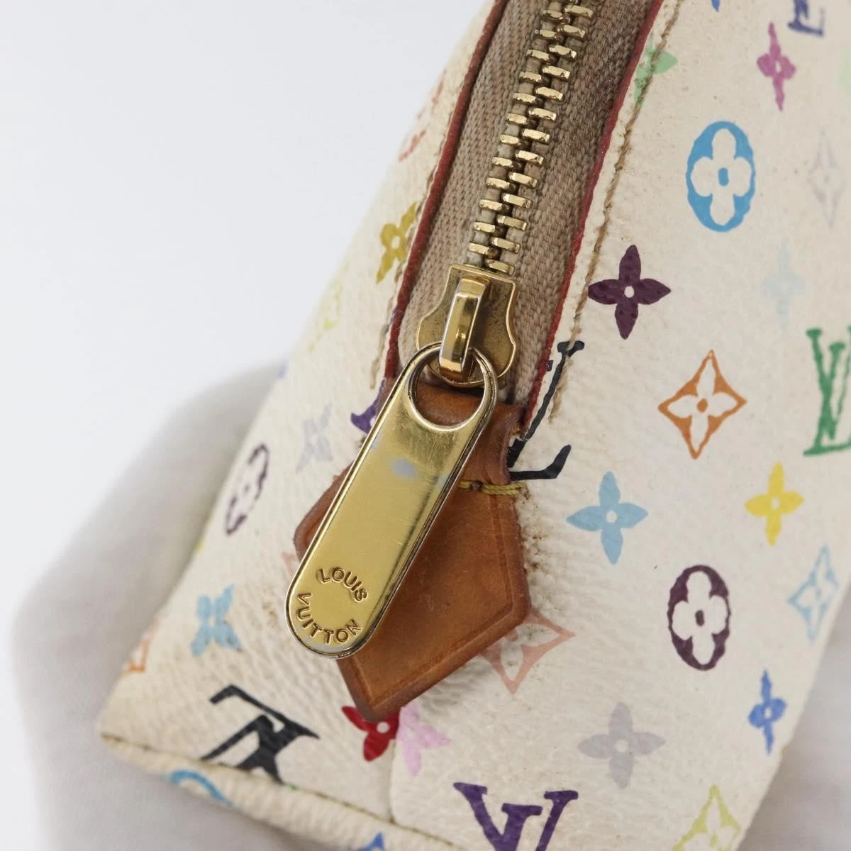 $625 2012 LOUIS VUITTON Monogram Multicolor Cosmetic Pouch White Litchi 2172