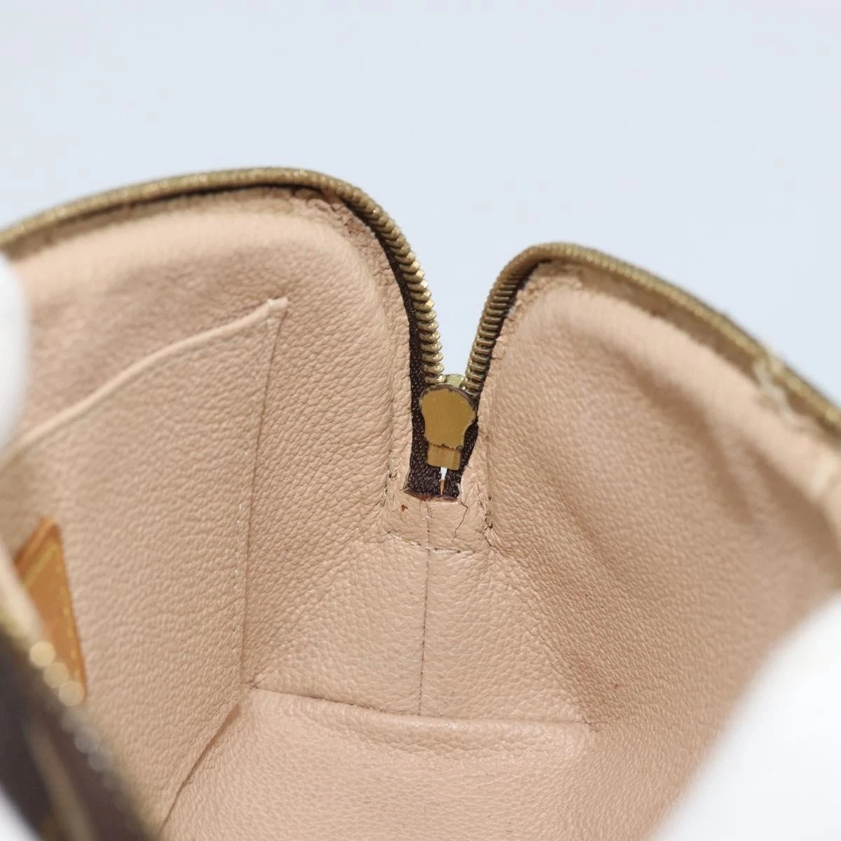 LOUIS VUITTON Monogram Pochette Cosmetic PM Pouch M43998 LV Auth BA11615