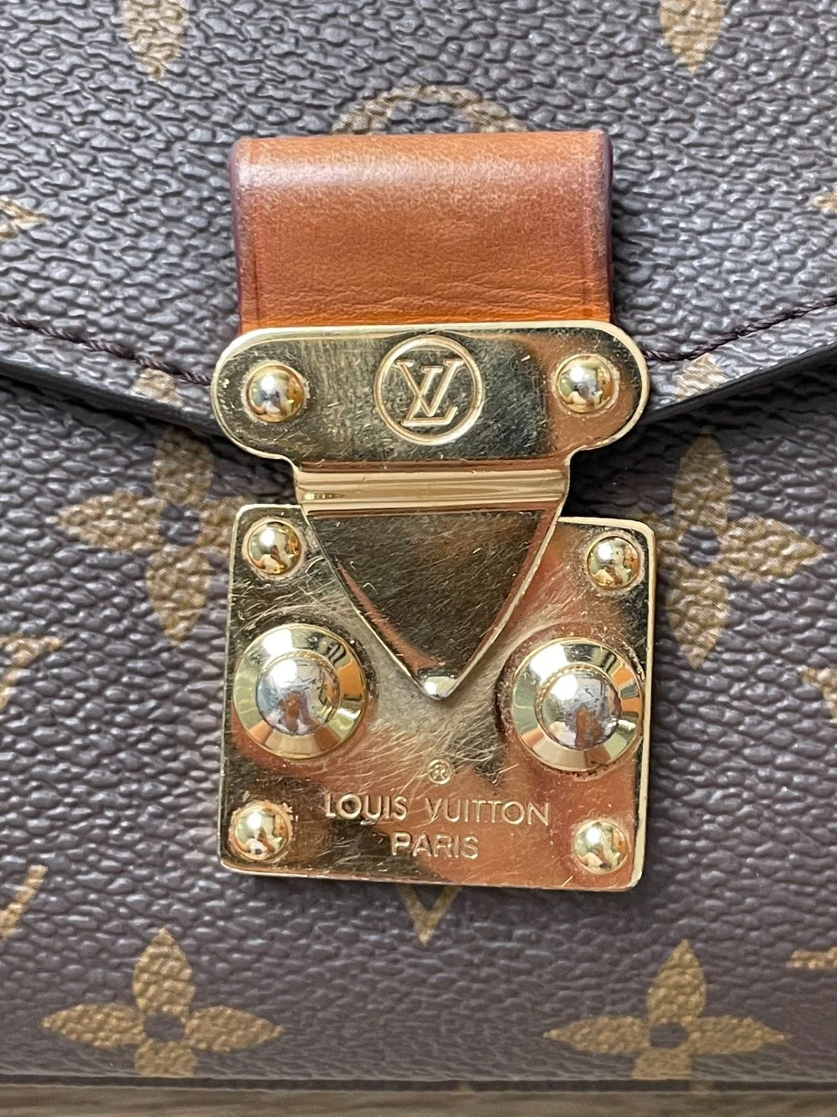 $3350 RFID Louis Vuitton Monogram Pochette Metis East West