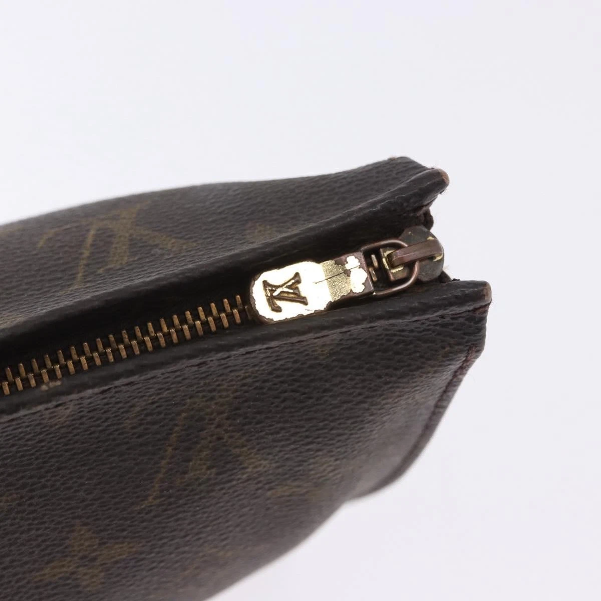 $760 1991 LOUIS VUITTON Monogram Toiletry Pouch 26 TH0971