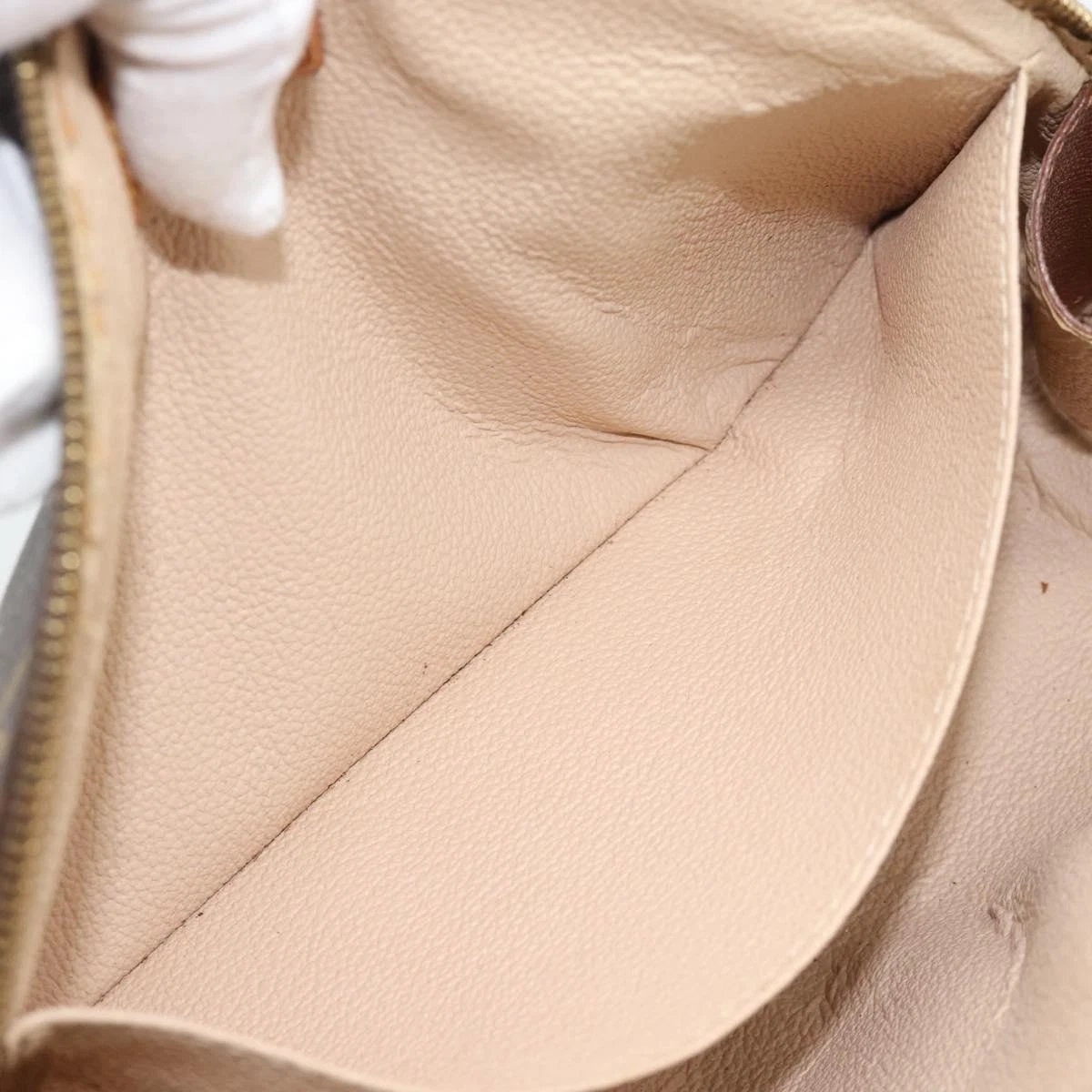 $620 2002 LOUIS VUITTON Monogram Trousse Demi Ronde TH0022