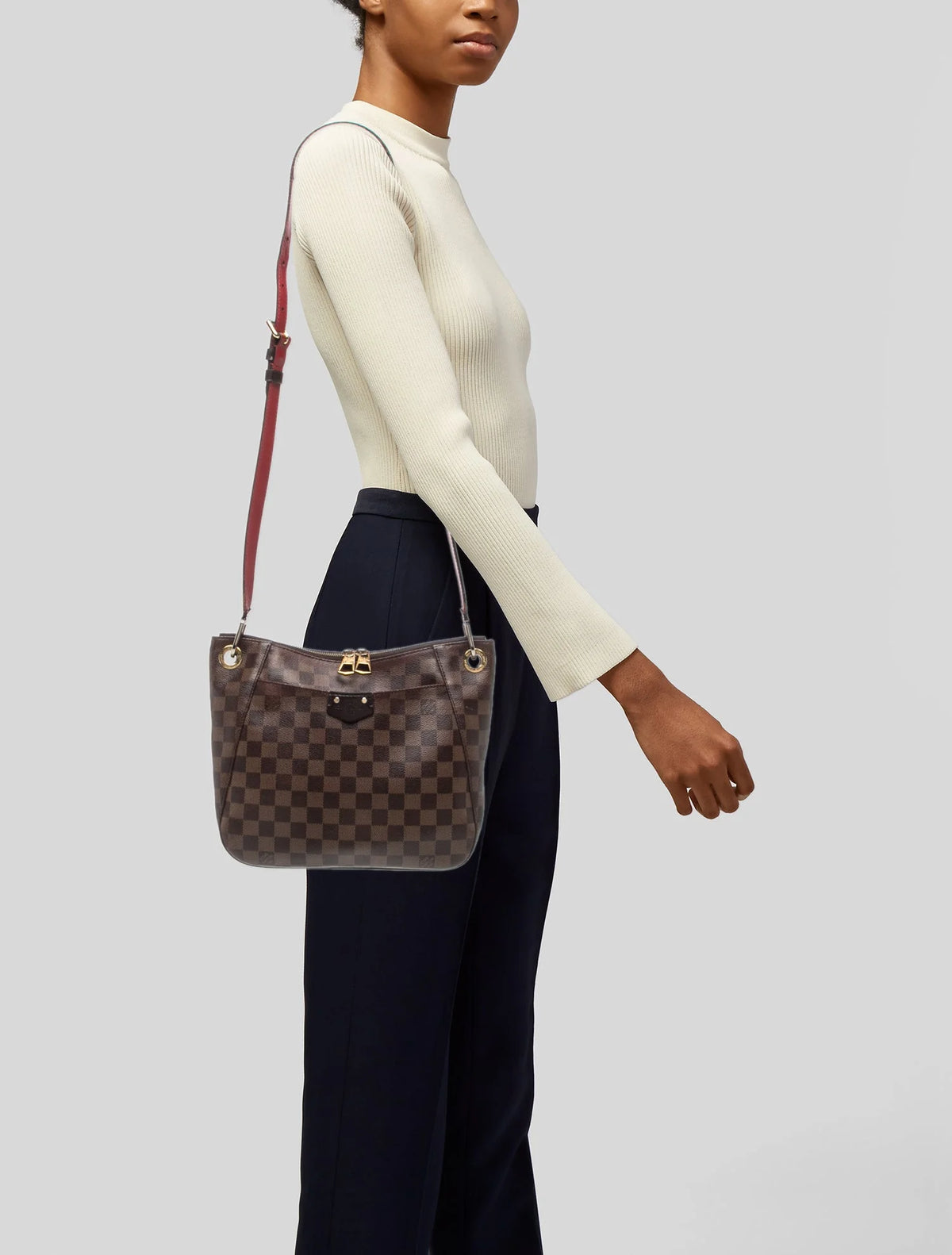 $1,520 Louis Vuitton Damier Ebene South Bank Besace