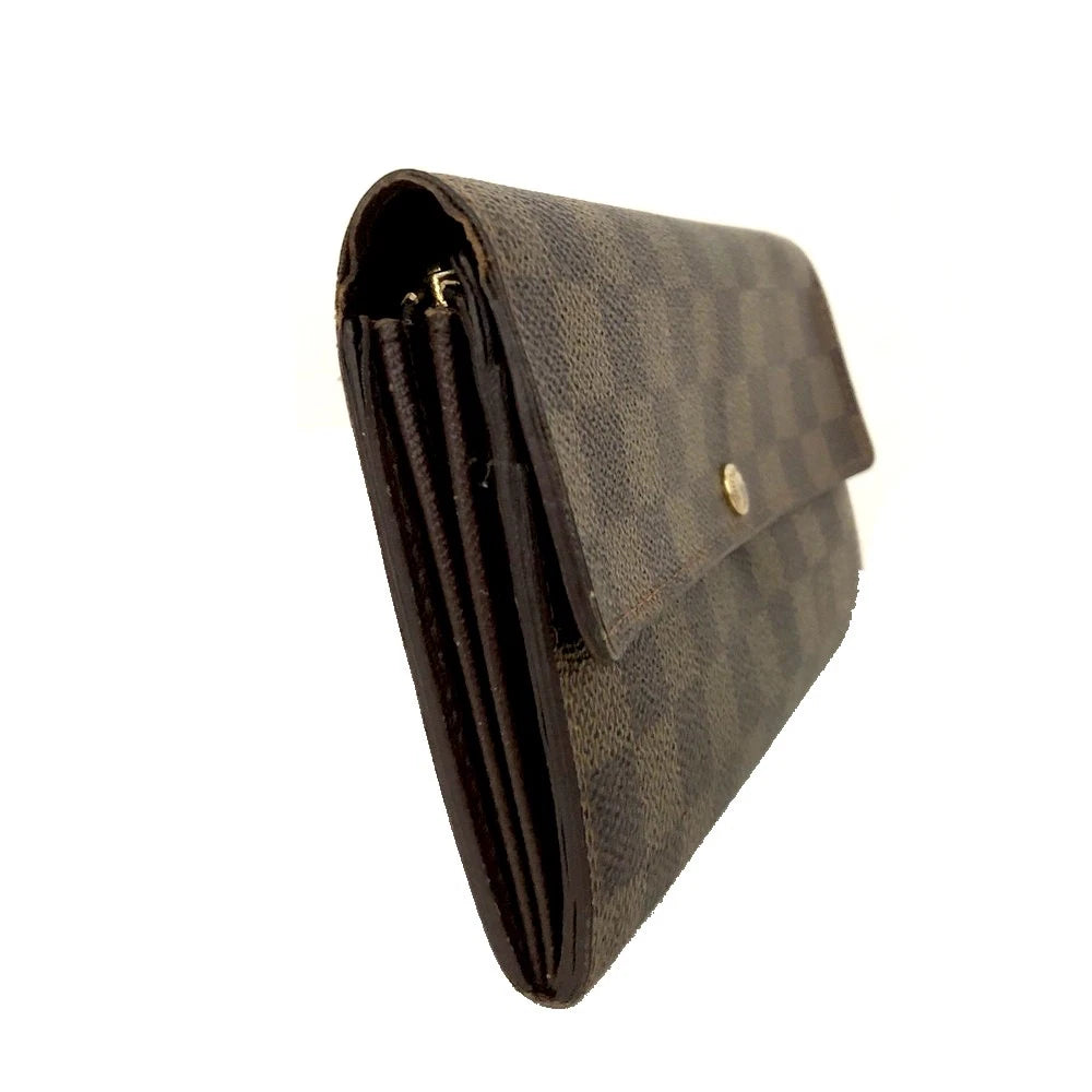 $775 2008 Louis Vuitton Damier Ebene Sarah Wallet CA1048