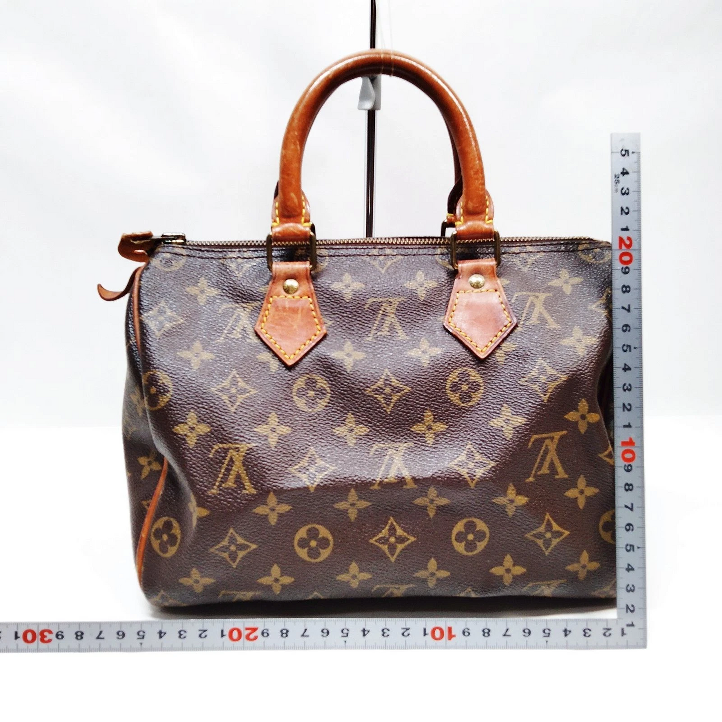 $1490 1987 Louis Vuitton Monogram Speedy 25 MI872
